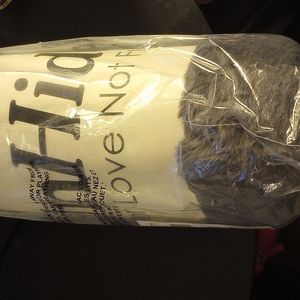 NEW UnHide Lil Marsh Faux Fur Throw Blanket in Charcoal-50x60 inches